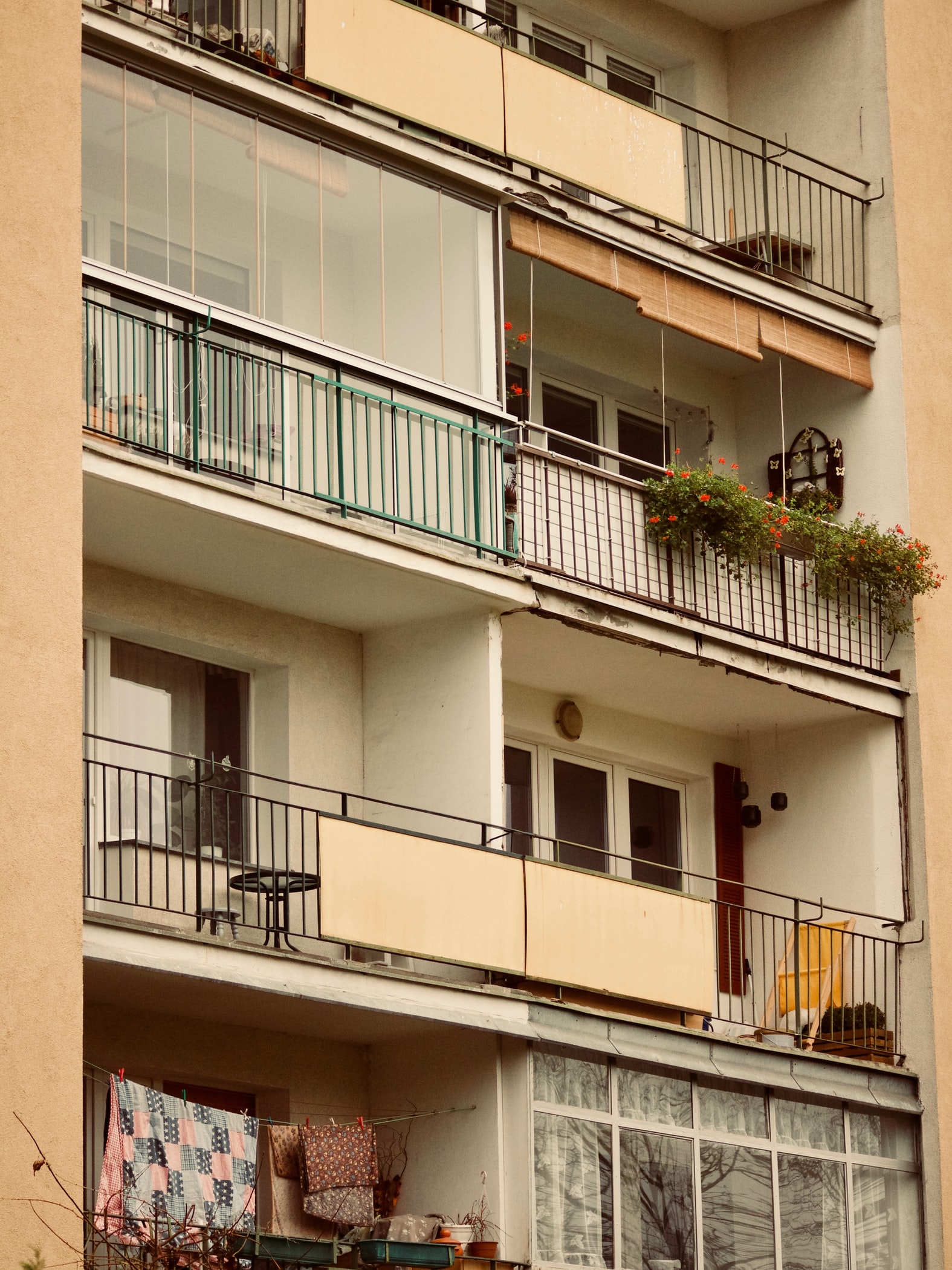 Французский балкон дизайн: создайте романтическую атмосферу в вашем доме